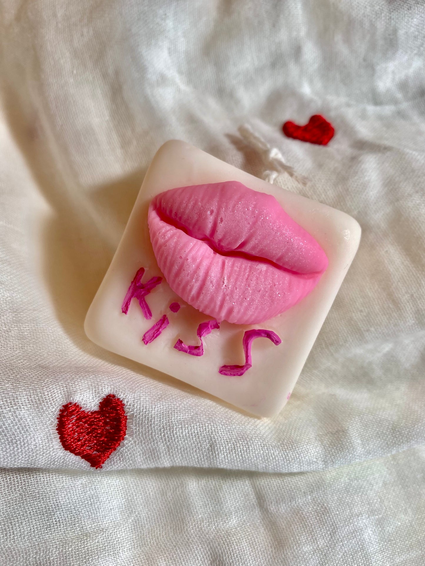 Candela “Kiss”